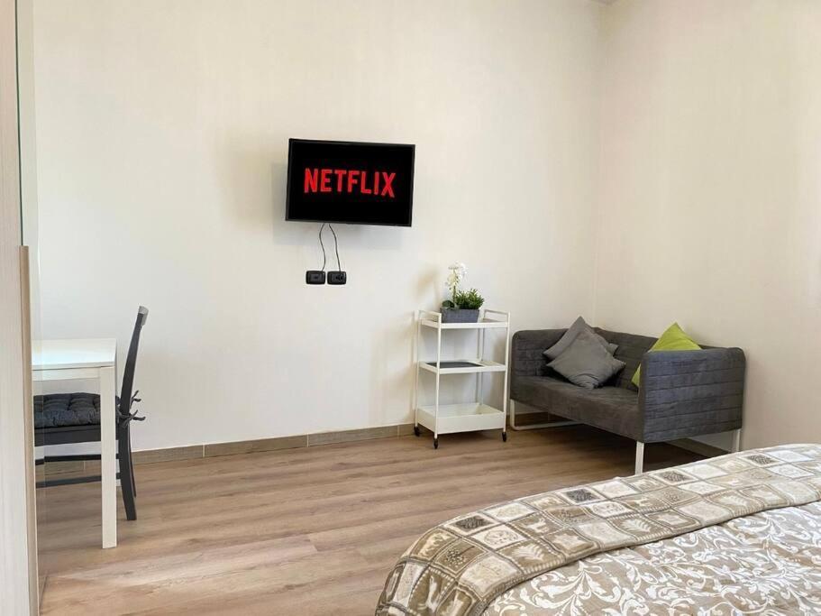 Memory Suite Con Wifi/Netflix Boloňa Exteriér fotografie